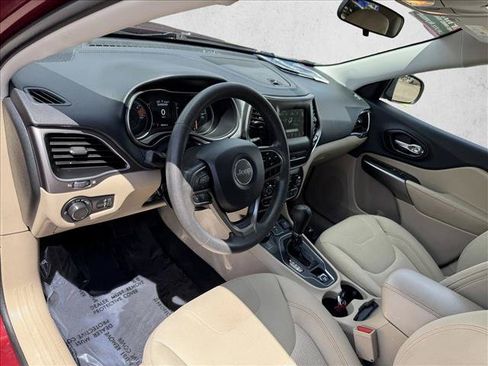 Used 2020 Jeep Cherokee Latitude w/ Mobile Office Group AWD/4WD image 11
