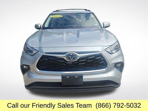 Used 2022 Toyota Highlander Limited AWD/4WD image 10
