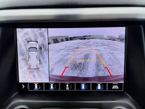 Used 2020 GMC Acadia SLT w/ Driver Alert Package II image 22