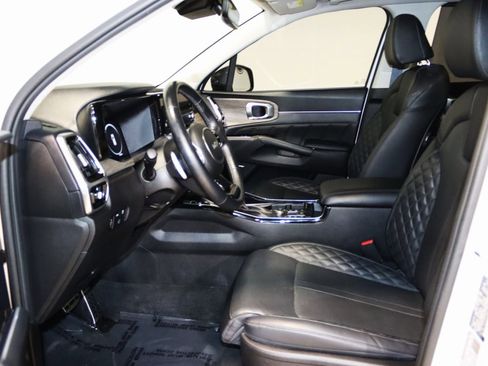 Used 2023 Kia Sorento SX Prestige image 39