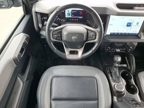 Used 2024 Ford Bronco Big Bend AWD/4WD image 3