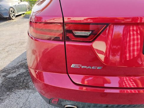 Used 2018 Jaguar E-PACE S AWD/4WD image 18