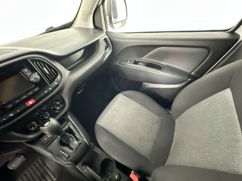 Used 2021 RAM ProMaster City Tradesman SLT FWD image 11