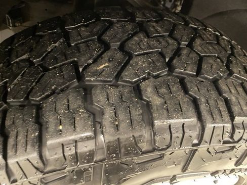 Used 2021 Chevrolet Silverado 1500 LTZ w/ Z71 Off-Road Package image 28