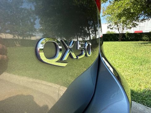 Used 2017 INFINITI QX50 AWD w/ Premium Plus Package image 7
