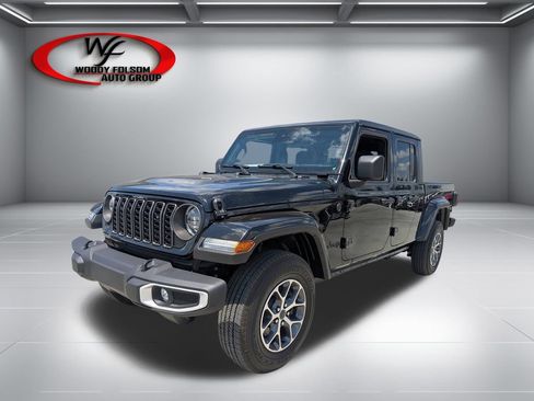 Used 2024 Jeep Gladiator Sport AWD/4WD image 10