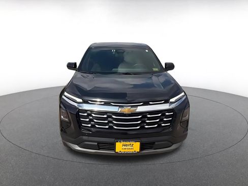 Used 2025 Chevrolet Equinox LT FWD image 4