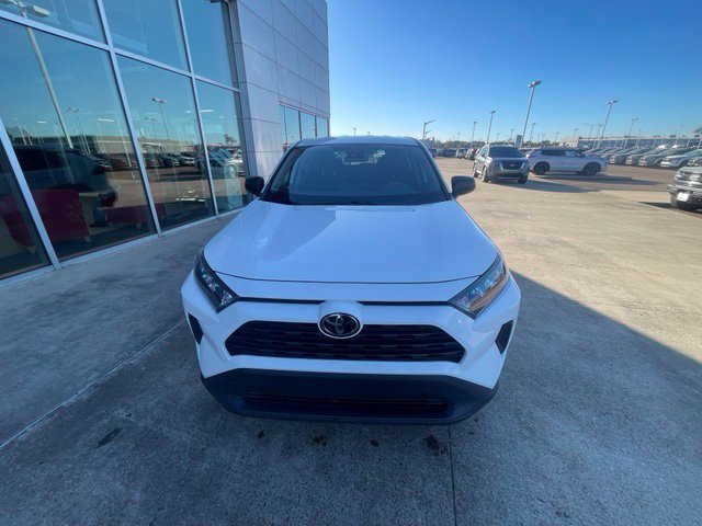 Used 2022 Toyota RAV4 LE FWD image 5