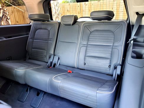 Used 2018 Lincoln Navigator Black Label w/ Cargo Package image 35