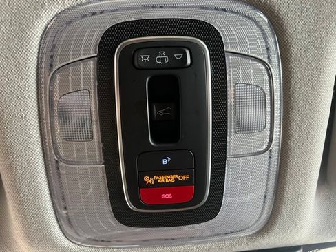 Used 2023 Hyundai Elantra Limited w/ Cargo Package FWD image 27
