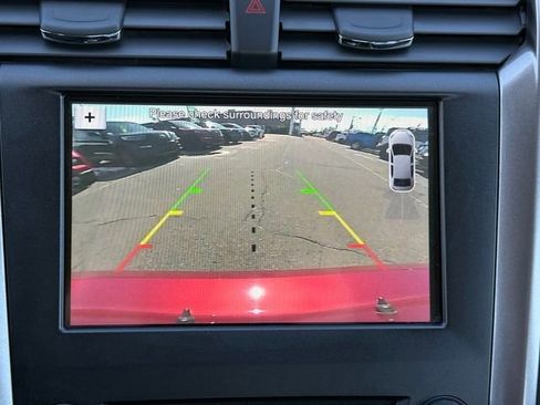 Certified 2017 Ford Fusion SE w/ Equipment Group 201A image 12