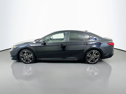 Used 2025 Toyota Camry XSE FWD image 8
