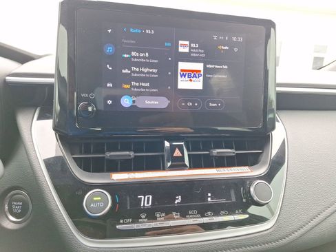 Used 2025 Toyota Corolla SE image 28