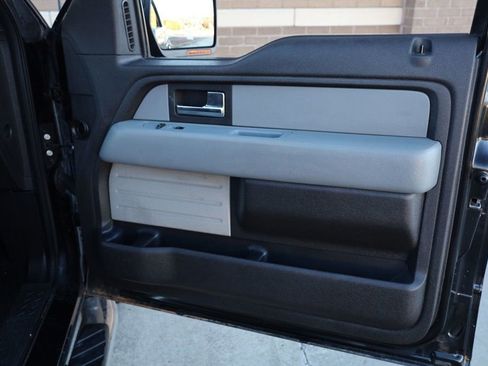 Used 2012 Ford F150 XLT w/ XTR Pkg image 24