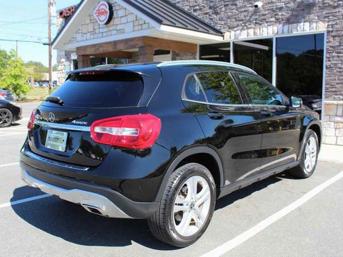 Used 2020 Mercedes-Benz GLA 250 4MATIC image 5