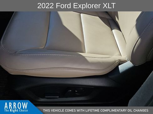 Used 2022 Ford Explorer XLT w/ Equipment Group 202A AWD/4WD image 23