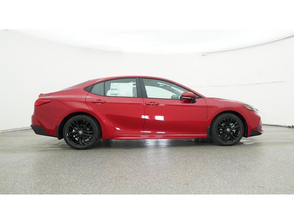 Used 2025 Toyota Camry SE FWD image 33