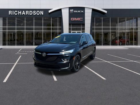 Used 2023 Buick Enclave Essence w/ Sport Touring Edition AWD/4WD image 1