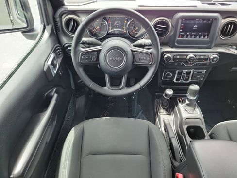 Used 2020 Jeep Wrangler Unlimited Sport S AWD/4WD image 14