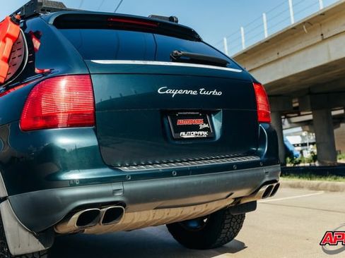 Used 2004 Porsche Cayenne Turbo AWD/4WD image 29