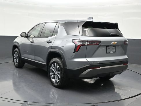 Used 2026 Chevrolet Equinox LT image 3