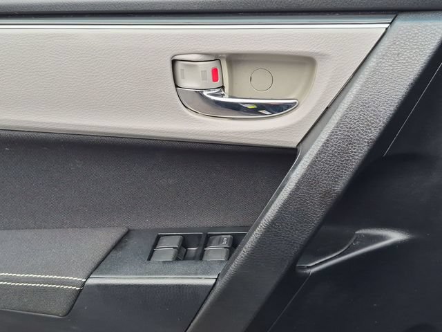 Used 2019 Toyota Corolla LE FWD image 23