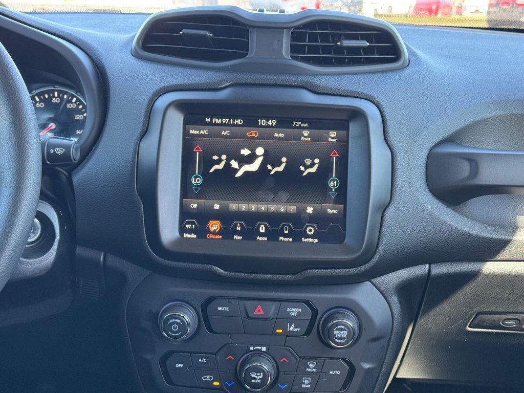 Used 2023 Jeep Renegade Latitude AWD/4WD image 16