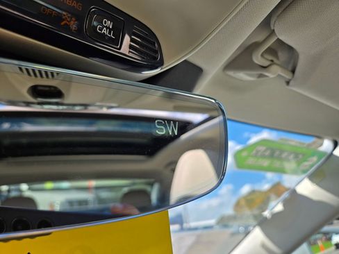 Used 2018 Volvo S90 T8 Inscription w/ Convenience Package image 35