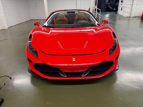 Used 2023 Ferrari F8 Tributo RWD image 3