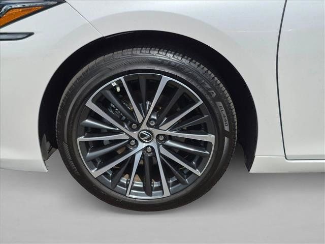 Used 2025 Lexus ES 350 w/ Premium Package FWD image 24