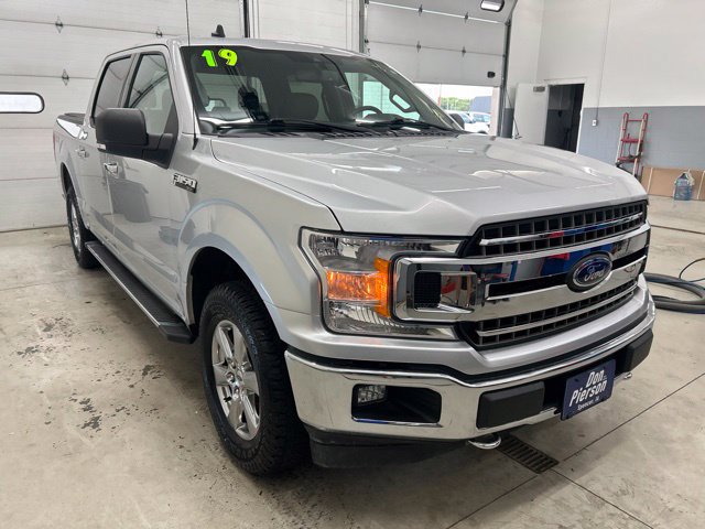 Used 2019 Ford F150 XLT w/ Equipment Group 302A Luxury AWD/4WD image 3