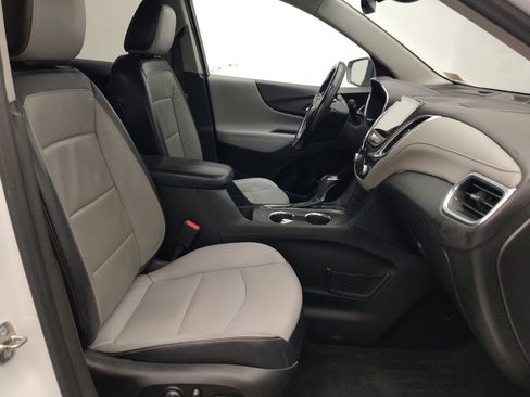 Used 2018 Chevrolet Equinox Premier FWD image 21