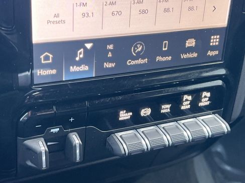 Used 2023 RAM 3500 Laramie w/ Night Edition image 21