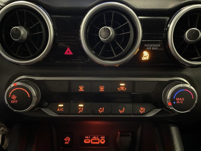 Used 2024 Nissan Sentra SV FWD image 18