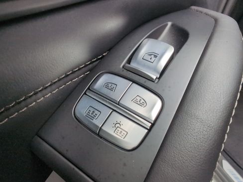 Used 2021 BMW X7 xDrive40i w/ M Sport Package AWD/4WD image 48