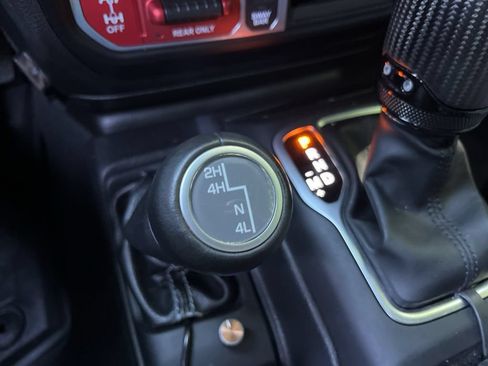 Used 2020 Jeep Gladiator Rubicon AWD/4WD image 48