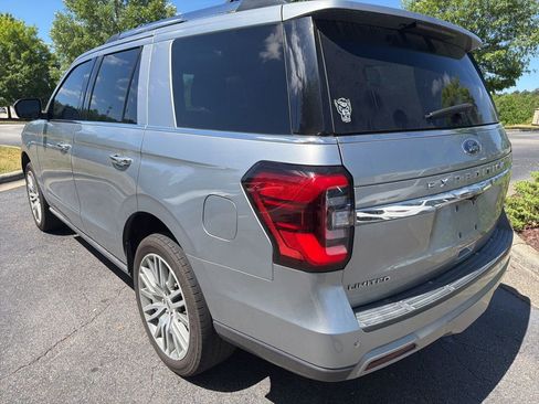 Used 2022 Ford Expedition Limited RWD image 6