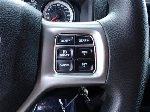 Used 2024 RAM 1500 Warlock AWD/4WD image 15