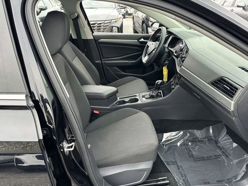 Used 2019 Volkswagen Jetta S w/ Driver Assistance Package image 20