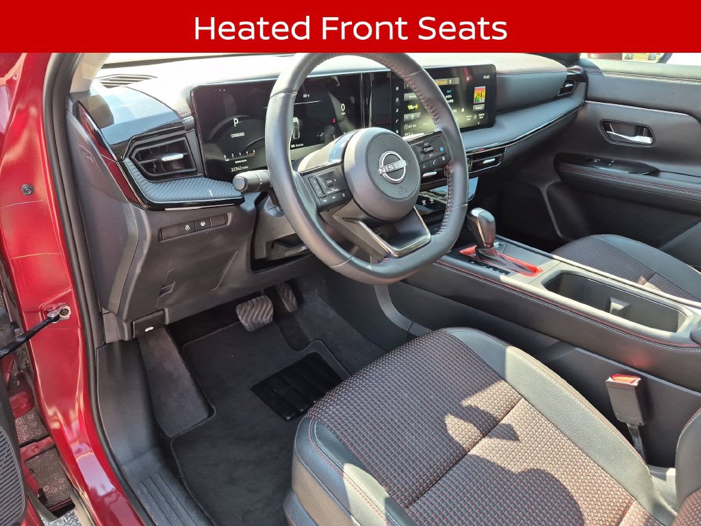 Used 2025 Nissan Kicks SR w/ SR Premium Package AWD/4WD image 17