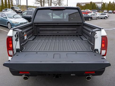 New 2026 Honda Ridgeline Black Edition image 11