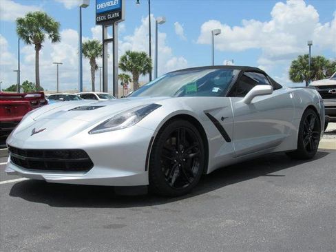 Used 2018 Chevrolet Corvette Stingray Convertible Z51 2LT RWD image 1