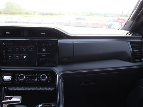 Used 2024 GMC Sierra 1500 AT4X AWD/4WD image 25