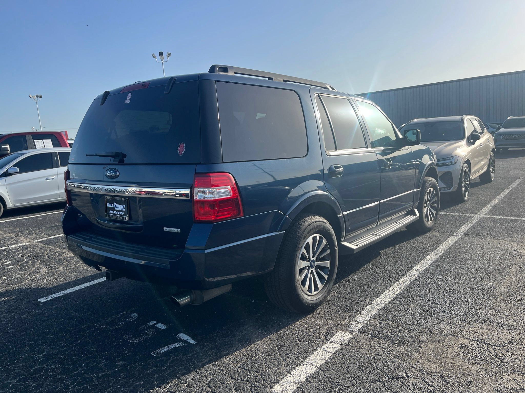 Used 2017 Ford Expedition XLT RWD image 4