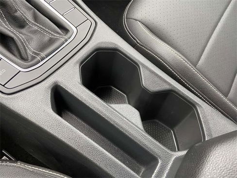 Used 2024 Volkswagen Jetta SE image 20