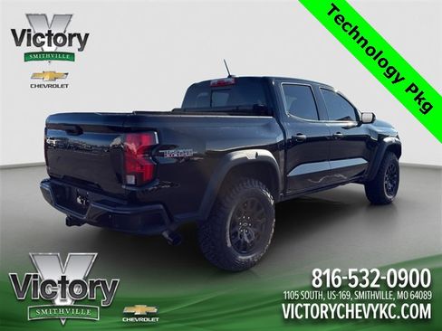 Used 2023 Chevrolet Colorado Trail Boss w/ Technology Package image 6