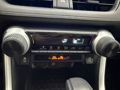 Used 2025 Toyota RAV4 LE FWD image 18