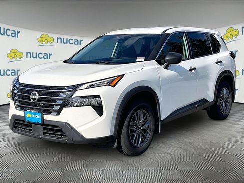 Used 2024 Nissan Rogue S AWD/4WD image 3