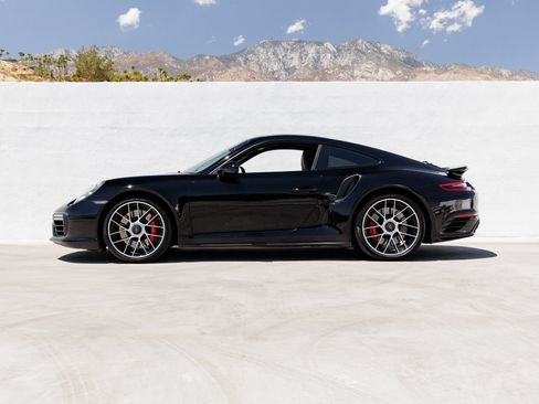 Certified 2018 Porsche 911 Turbo AWD/4WD image 2