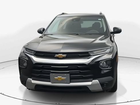 Used 2023 Chevrolet TrailBlazer LT image 3
